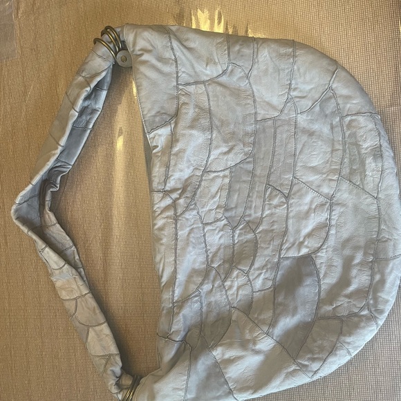 The softest gray leather De.De bag. - Picture 16 of 16